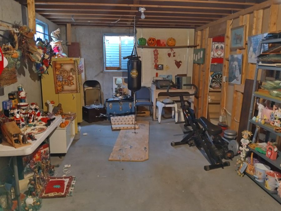 Photo 23 from the Pueblo sale